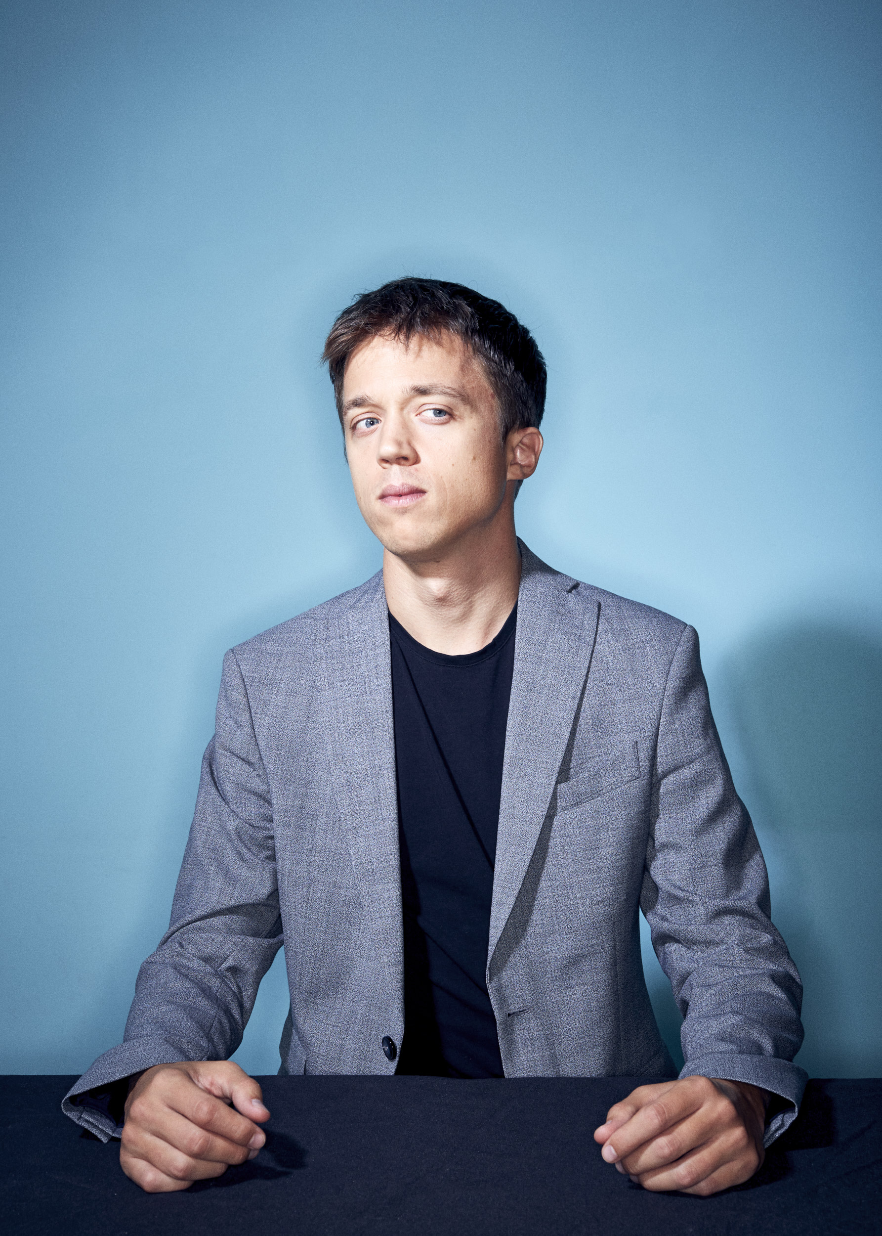 Íñigo Errejón. Portrait by Jacobo Medrano for Man on the Moon magazine. 