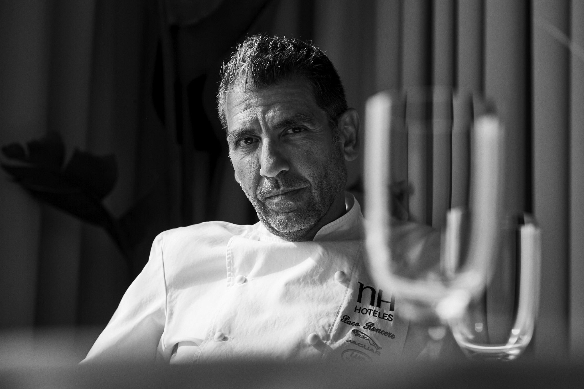 Paco Roncero. Portrait by Jacobo Medrano for Club de Gourmets magazine.